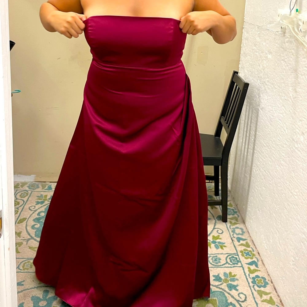 Made by Jim HJelm Occasions Burgundy formal Strapless size 20
